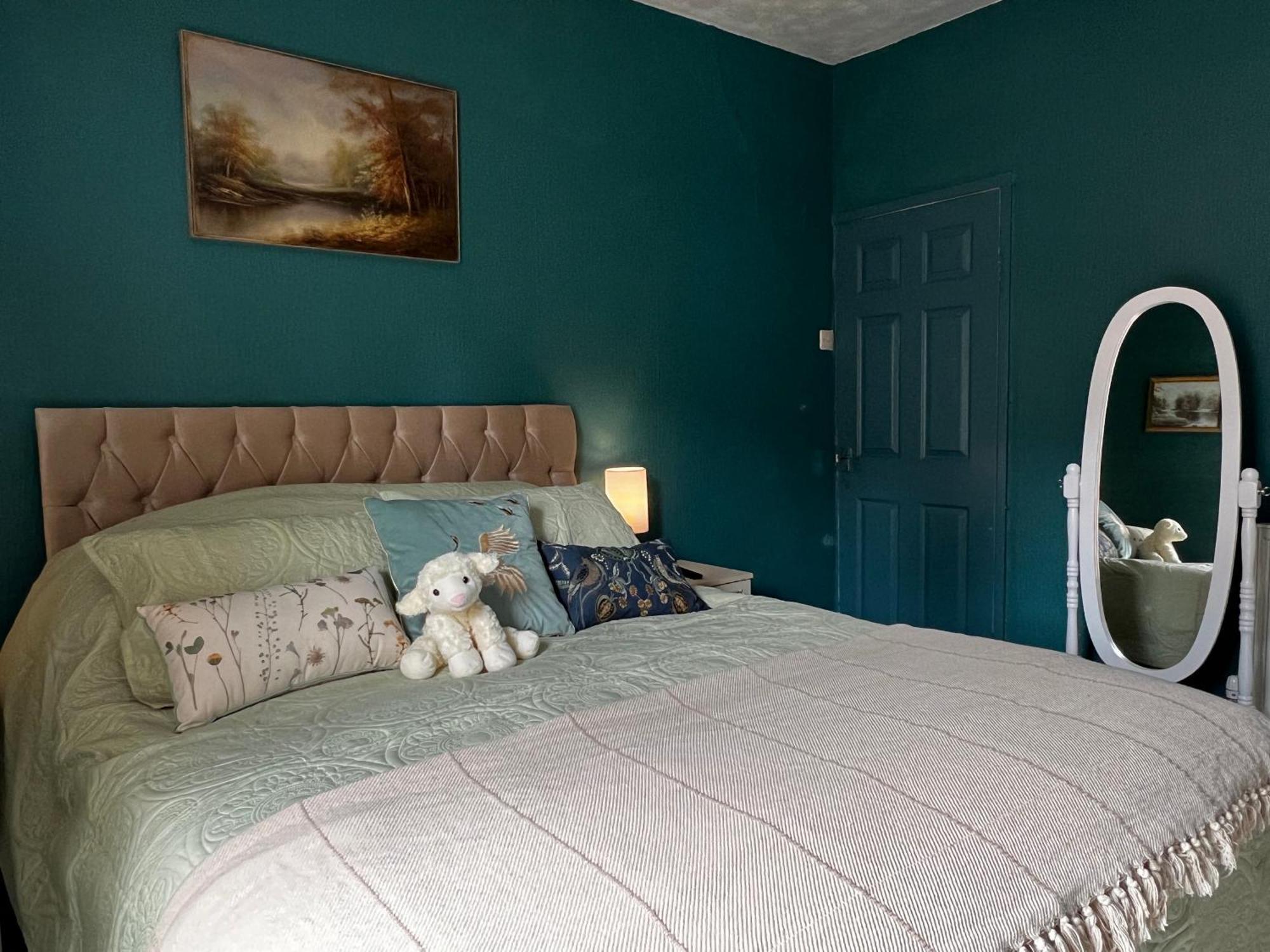 Robin'S Hollow: 2Bd Home Near Wrexham Afc Екстер'єр фото
